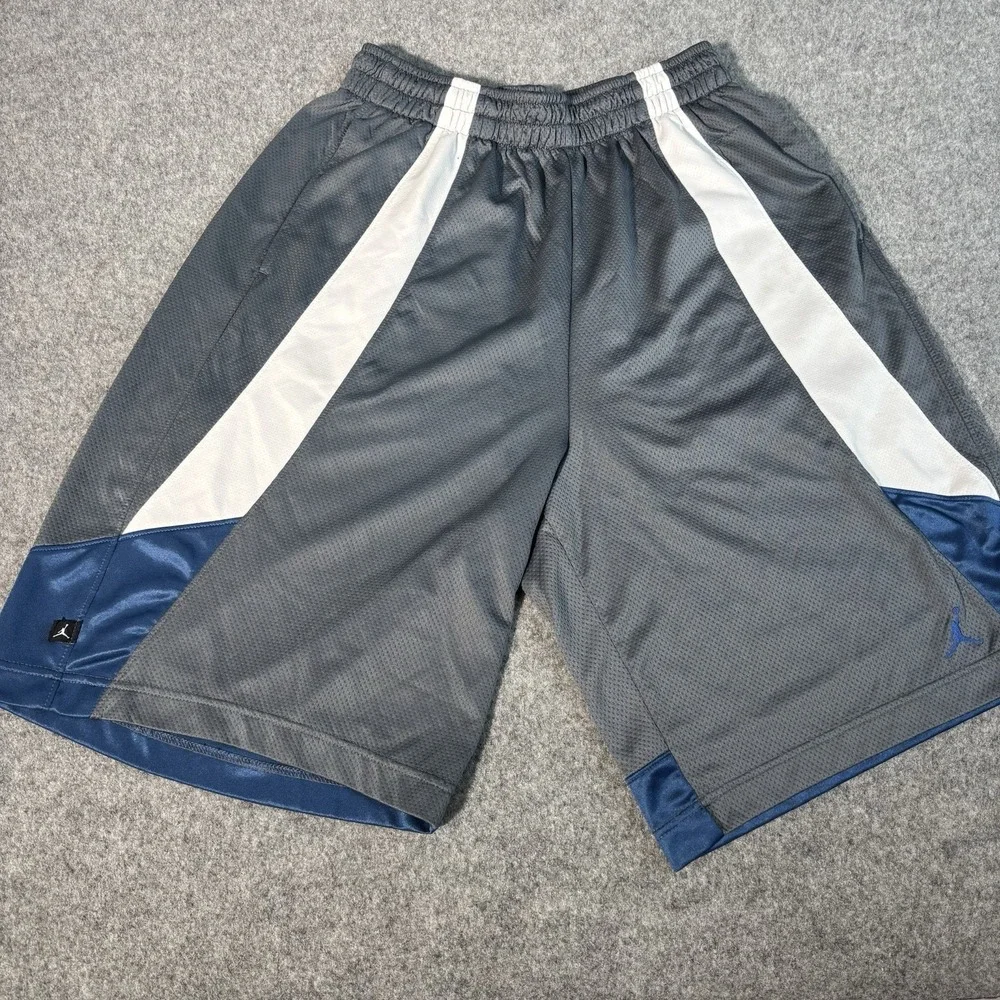 Jordan Basketball‎ Shorts Men's Large Gray Blue Dri-Fit Jumpman Logo Athletic